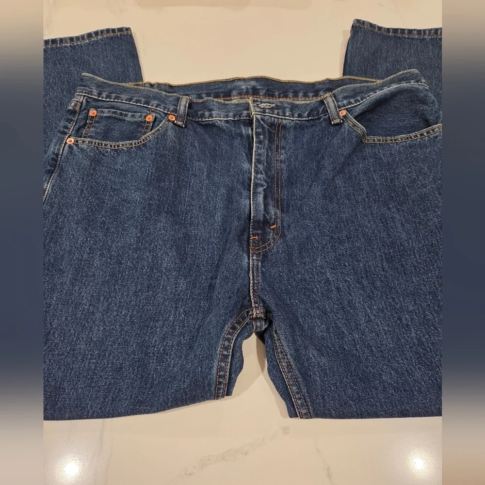 Levi's Classic 505 Men's Regular Straight Blue Jeans NWT.